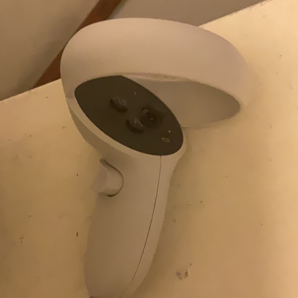Oculus quest two - Picture 2 of 2